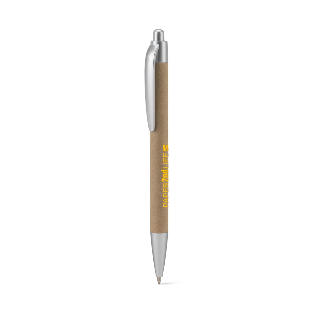 KYRA. Penna a sfera realizzata al 100% con cartariciclata e dettagli in ABS riciclato (100% rABS)
