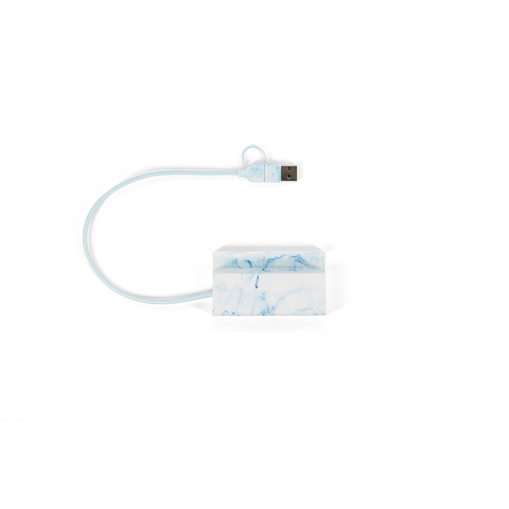 BERNERS HUB. Hub in PET riciclato (100% rPET) con ingressi e uscite principali