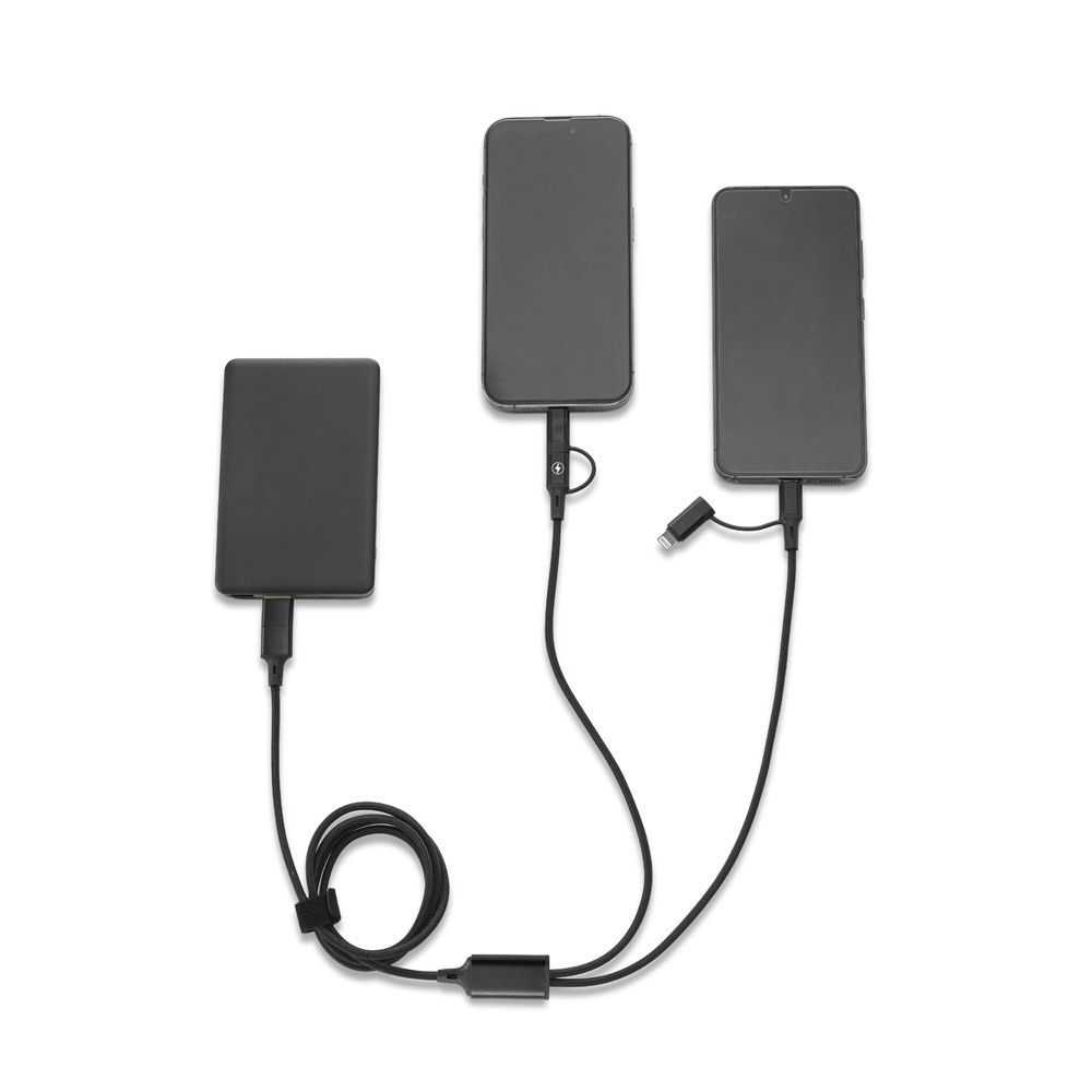 BERTOZZI. Cavo USB super veloce 6 in 1 in alluminio riciclato (20%) e PET riciclato (4%)