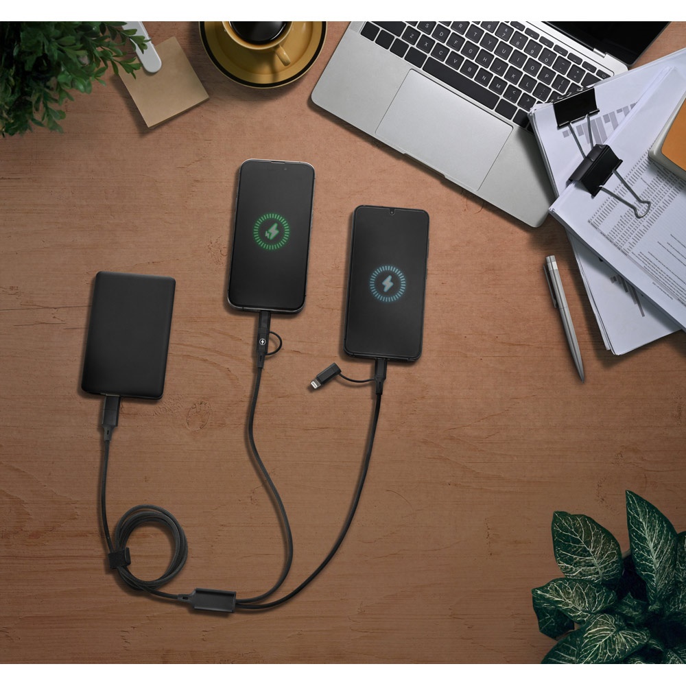 BERTOZZI. Cavo USB super veloce 6 in 1 in alluminio riciclato (20%) e PET riciclato (4%)