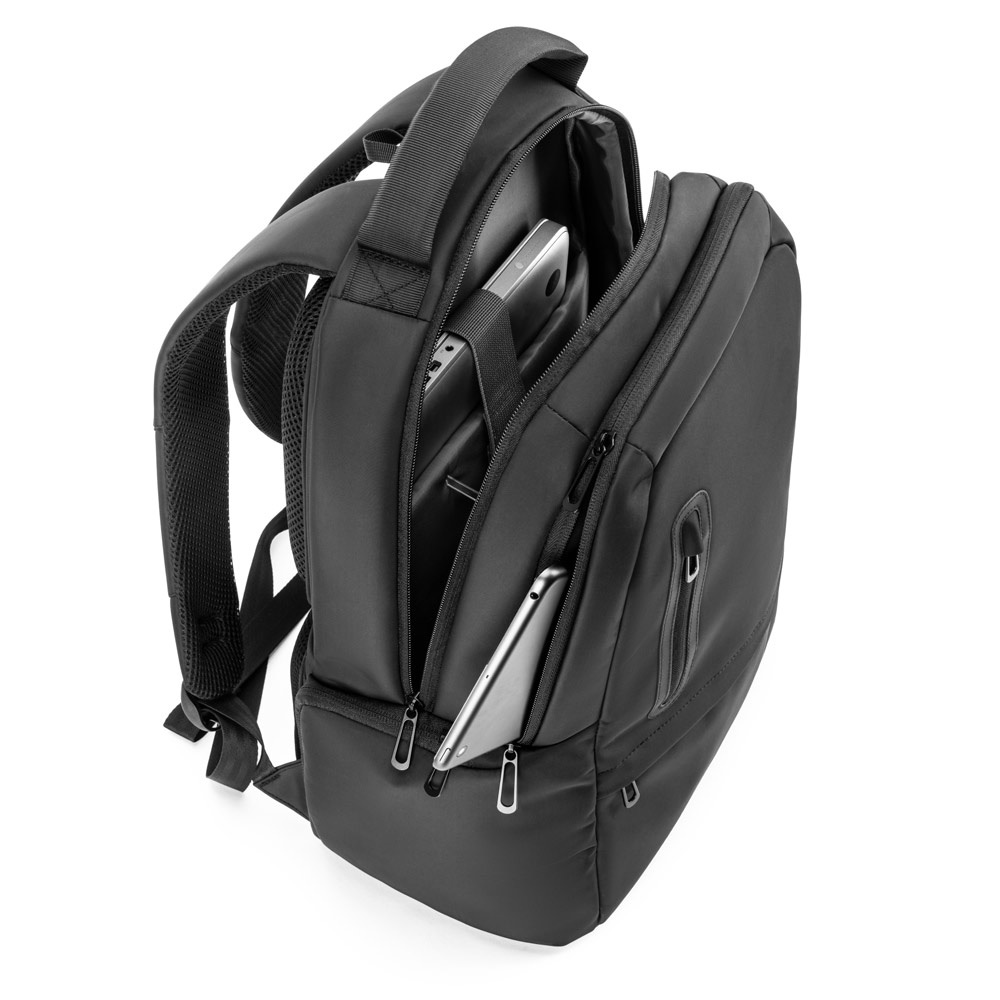BOSTON SOLID. Zaino per laptop (17") in nylon 150D con 2 scomparti imbottiti