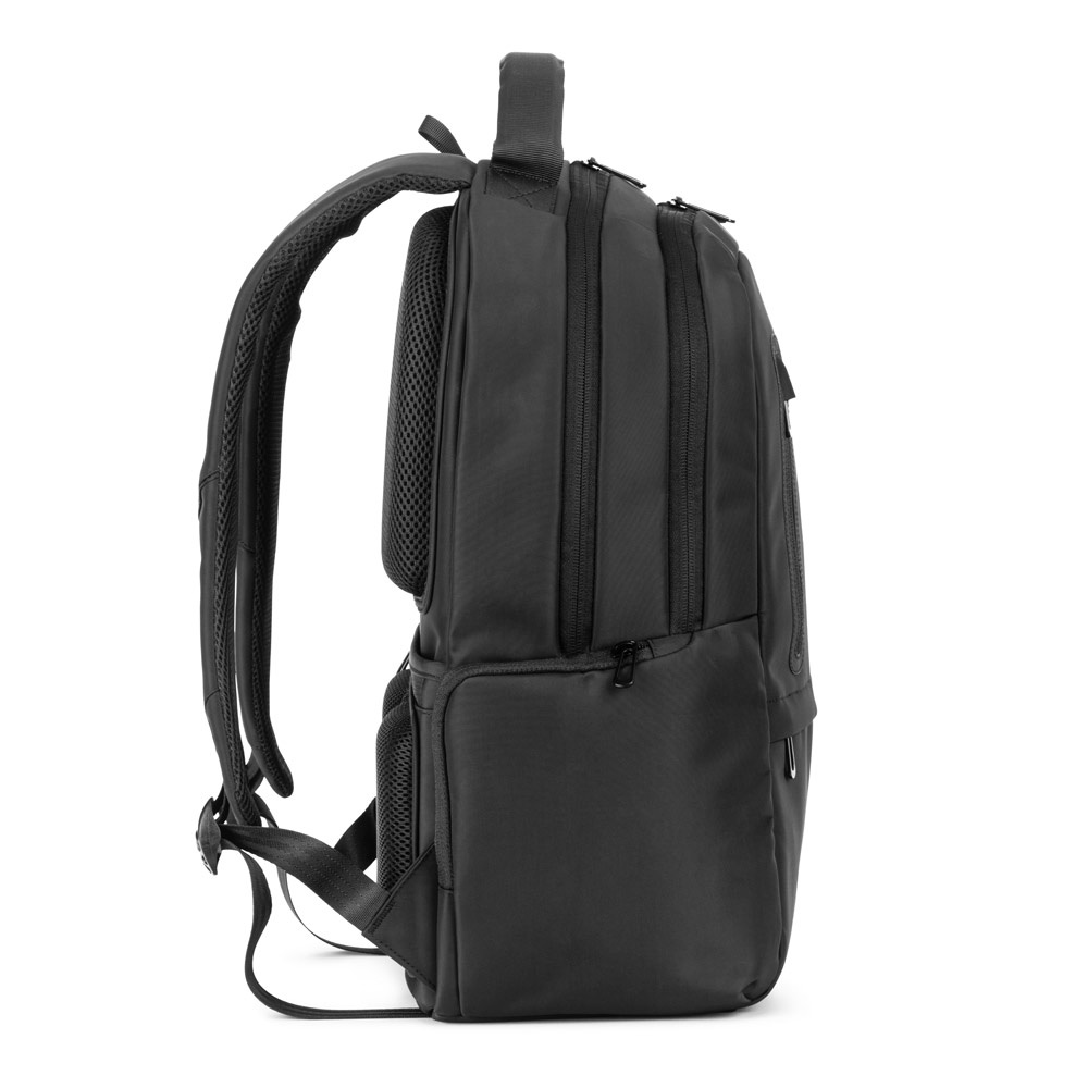 BOSTON SOLID. Zaino per laptop (17") in nylon 150D con 2 scomparti imbottiti