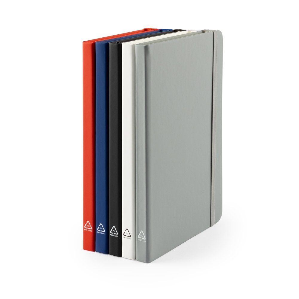 CAMPUS. A5 quaderno con copertina rigida in PU (riciclato al 35%) con pagine a righe al 100% riciclata