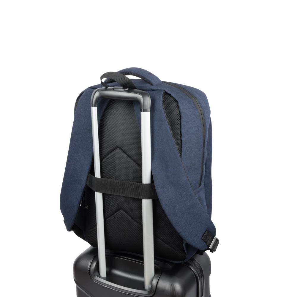 COVENTRY. Zaino porta laptop completamente imbottito in poliestere riciclato ad alta densità 300D e fodera in poliestere riciclato 210D 15.6'