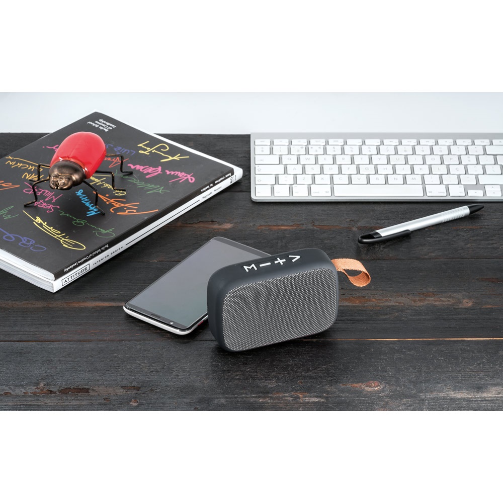 GANTE. Altoparlante portatile da 3W con autonomia di 2h in poliestere e ABS