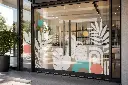 vetro-stampa-diretta-porta-showroom-bianco.webp