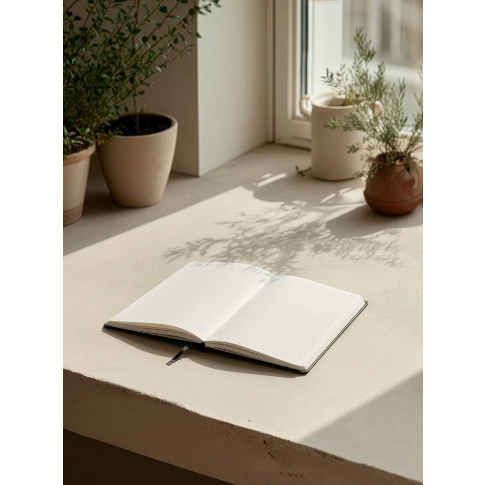 HEMINGWAY SQUARE. Taccuino A5 in PU con carta quadrettata