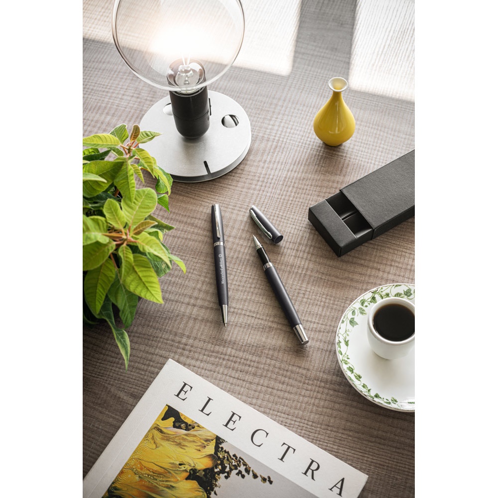 RE-LANDO-SET. Set penna roller e penna a sfera con corpo in alluminio riciclato (100% rAL)
