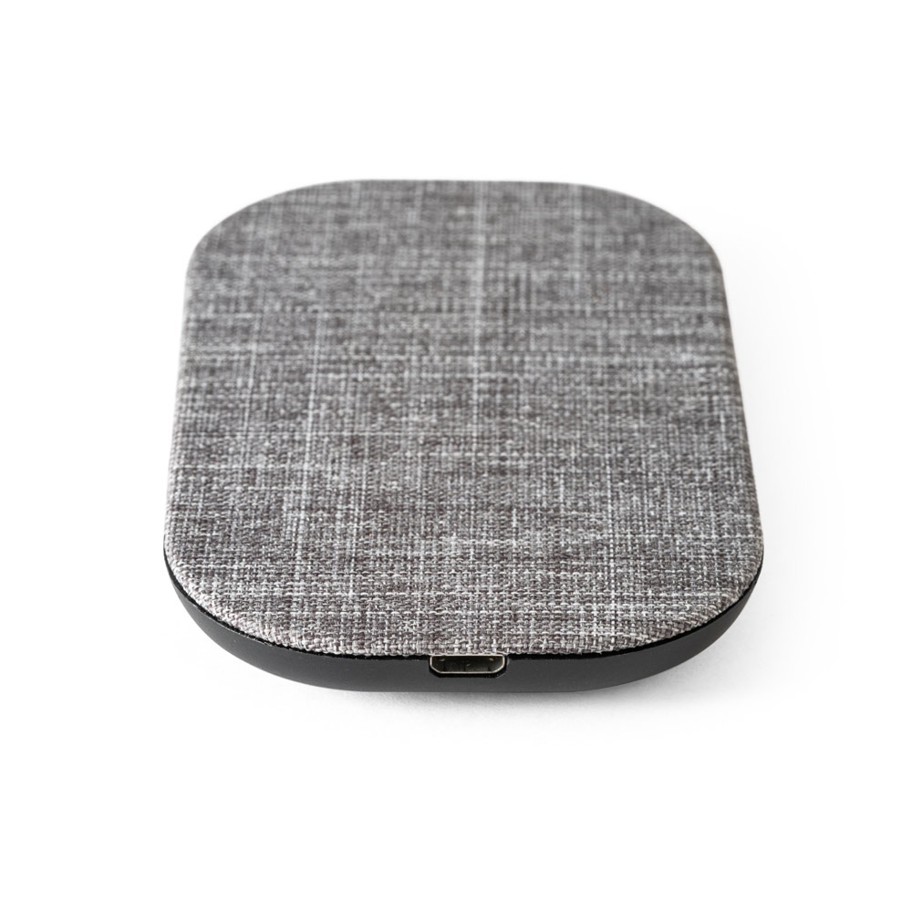 RENEWAL CHARGER. Caricatore wireless veloce da 10W in PET riciclato (100% rPET)