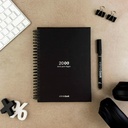 STARTER KIT INFINITE PLANNER A5. Il set include un "Infinity Diary", un kit di pulizia, un pennarello e un porta pennarello