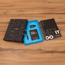 STARTER KIT INFINITEBOOK. Set composto da un "Infinitebook" con copertina rigida, 1 kit di pulizia, 1 pennarello e 1 porta pennarello