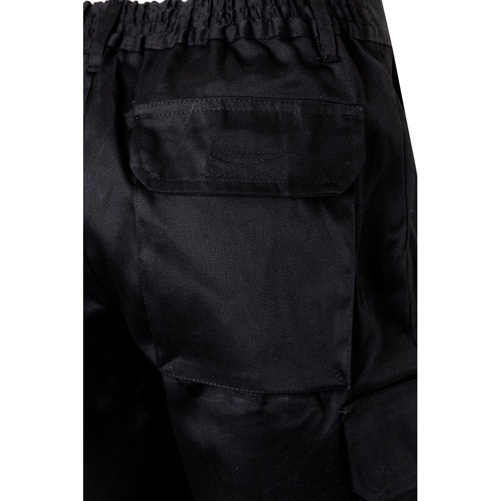 VL CHIONE. Bermuda in twill con diverse tasche (200g/m²), in cotone (35%) e poliestere (65%)
