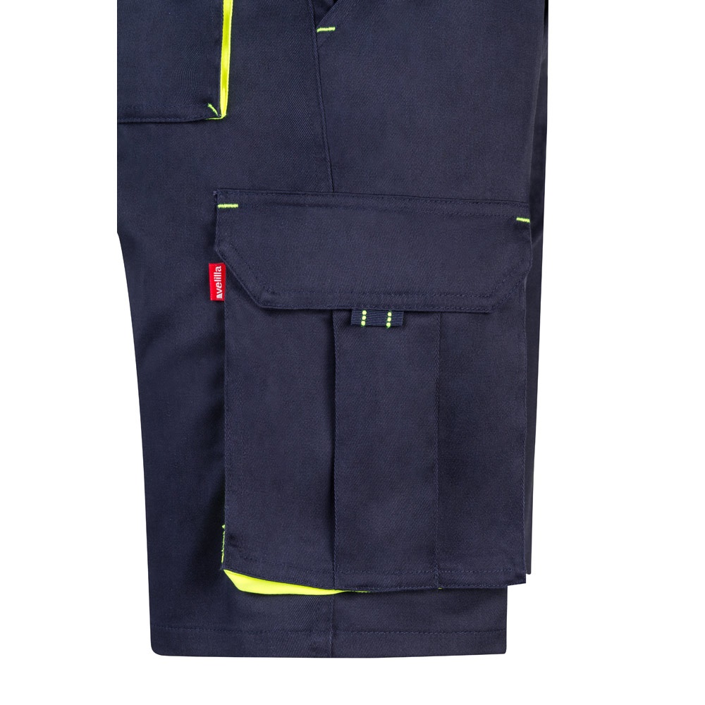 VL HEMERA. Bermuda bicolore elasticizzati con diverse tasche (240g/m²), in cotone (46%), EME (38%) e poliestere (16%)