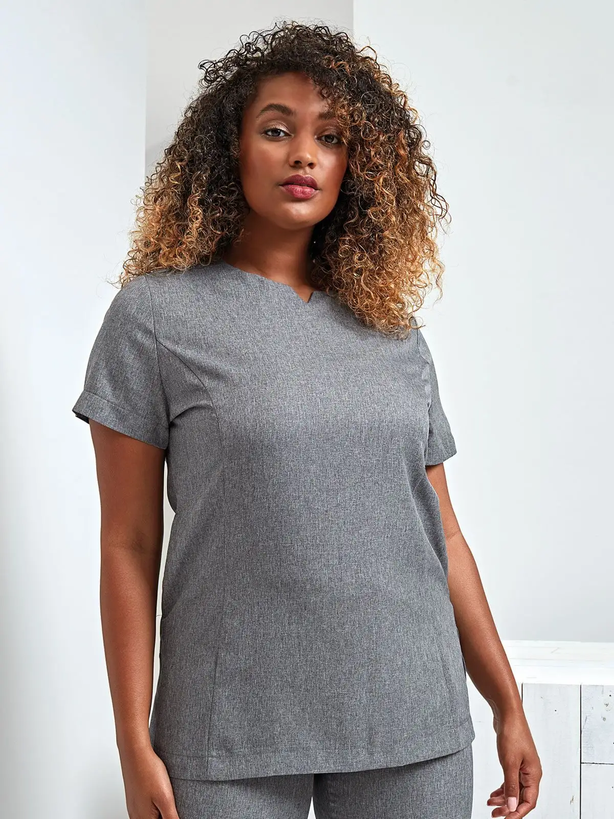 Viola Linen Look Cut Neck Beauty Tunic