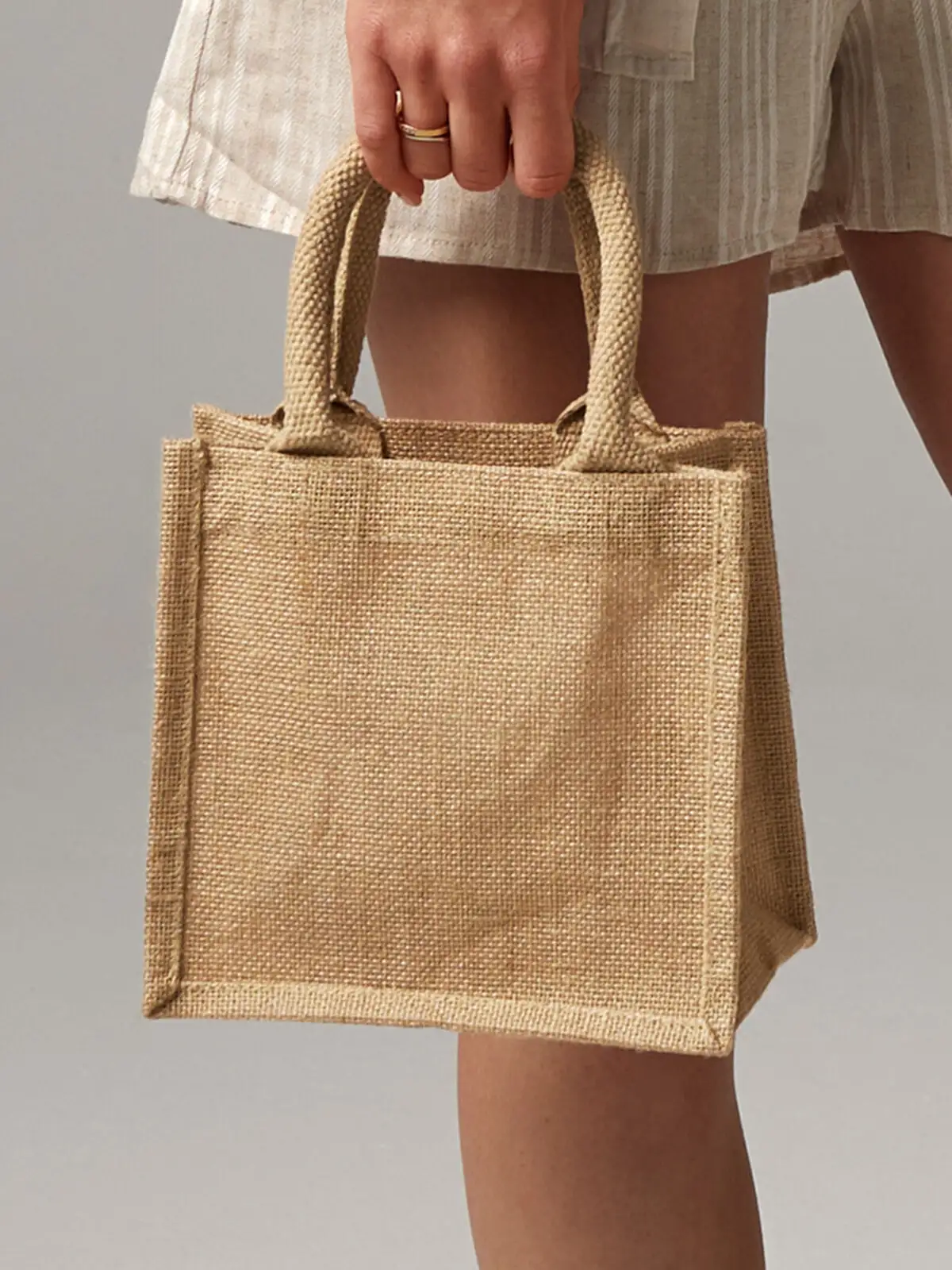 [AW-W411-NAT-UNICA] Jute Petite Gift Bag